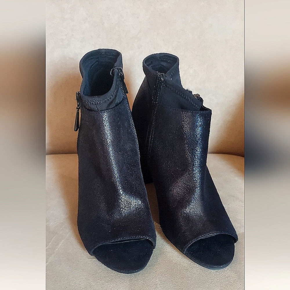 Simply Vera Wang Ankle Boots